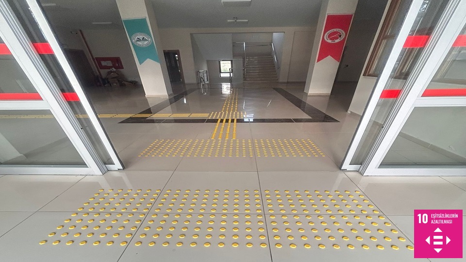 Tosya Meslek Yüksekokulunda da Erişilebilirlik kapsamında yapılan çalışmalarımız sona erdi.