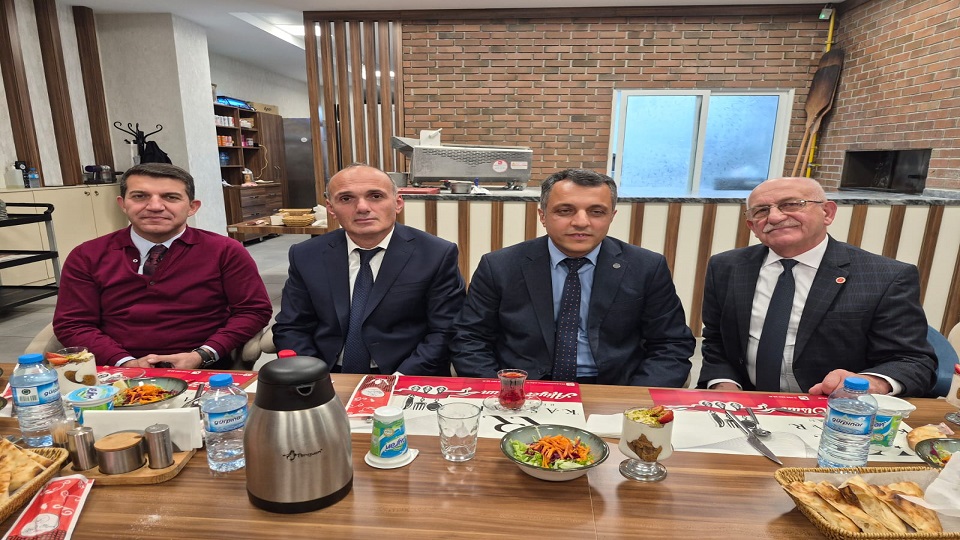 Başkanlığımızda Görev Yapan Hüseyin YÜKSEK'in Emekliliğe Ayrılması Dolayısıyla Veda Yemeği Düzenlendi