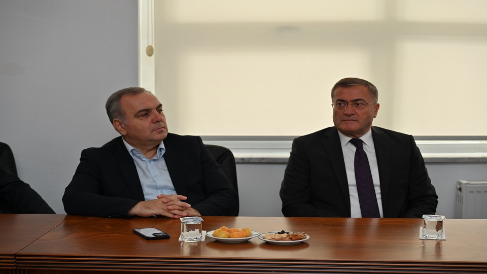 Kastamonu Üniversitesi 250 Yataklı Uygulama ve Araştırma Hastanesi Projesi Kapsamında Değerlendirme Toplantısı Gerçekleştirildi