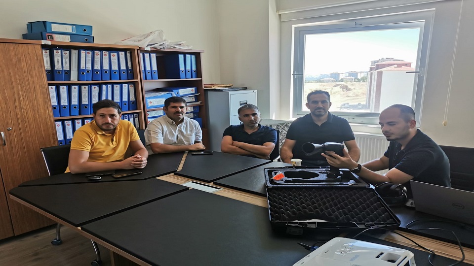 Başkanlığımız personeline Enerji Verimliliği kapsamında yapılacak çalışmalarda kullanılan ölçüm cihazlarının tanıtımı yapıldı.