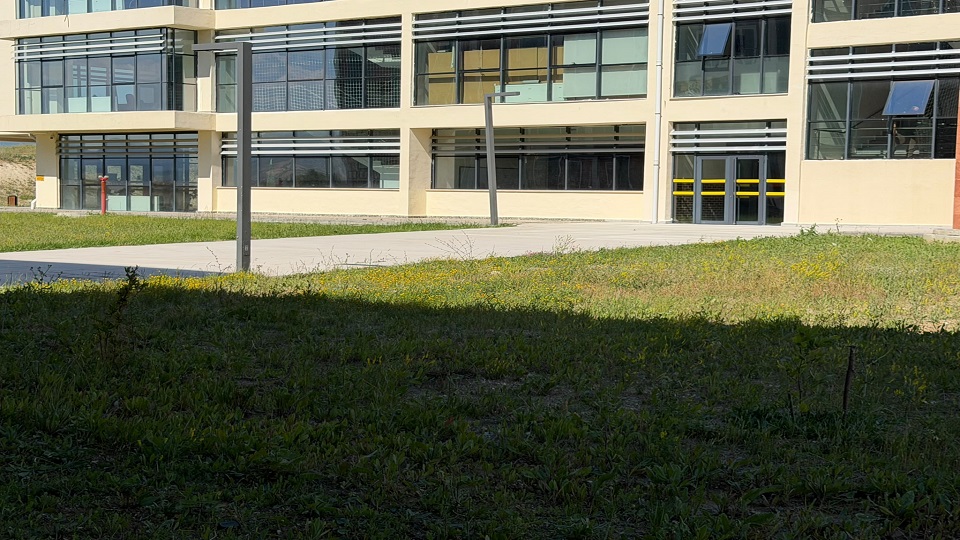 Kastamonu Meslek Yüksekokulu Binasında Dış Cephe Boya Tadilatı Tamamlandı